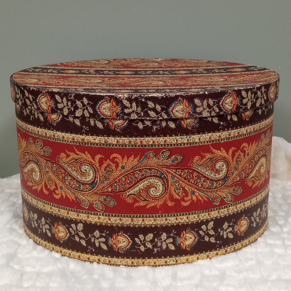 Elegant Paisley Decorative Box